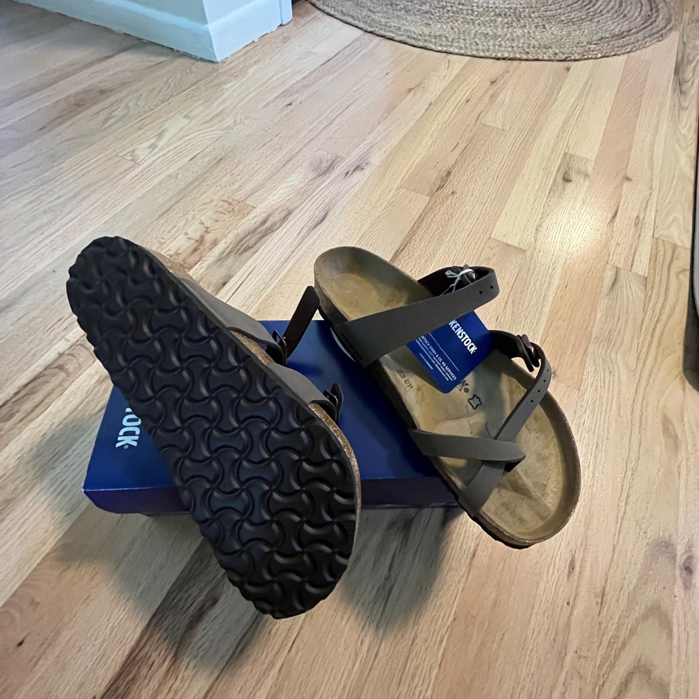 Brand New NWT Mayari Birkenstock